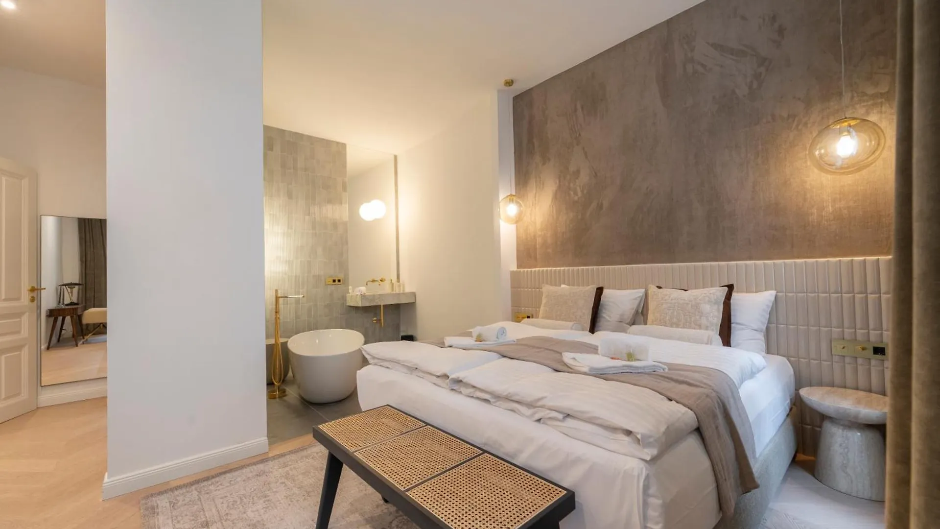 Josef'S Home I Superior Suite I Quiet & Central Vienna