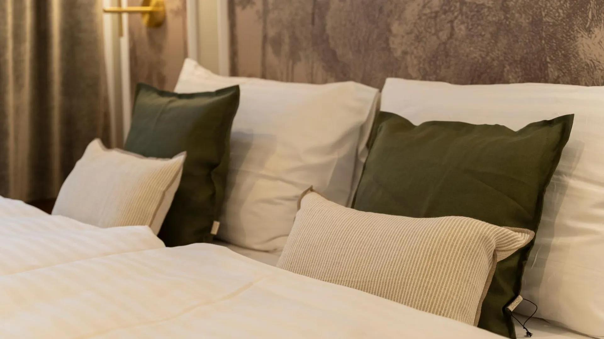 Josef'S Home I Superior Suite I Quiet & Central Vienna Appartamento